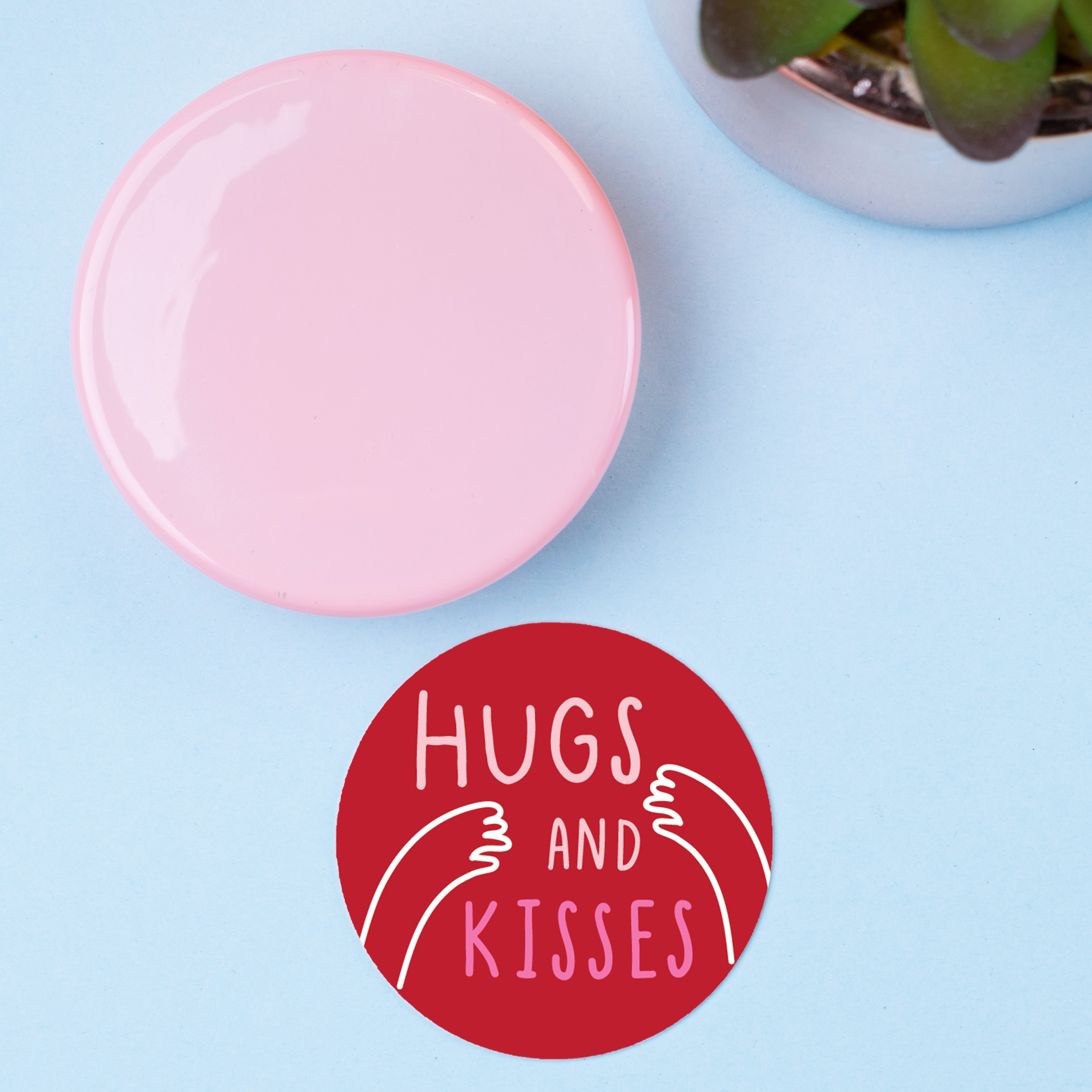 Metal Pocket Hug Tokens - Gift for Her for Him Friends Mum Dad - Red