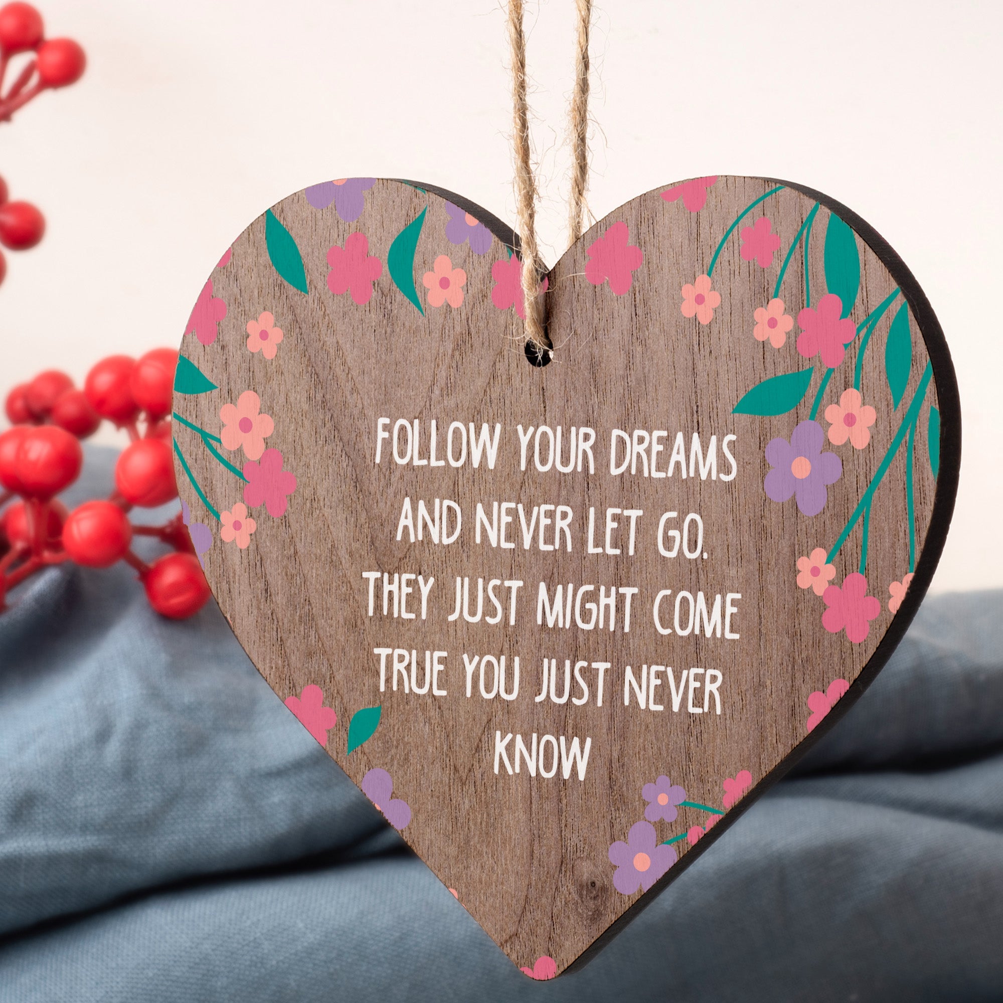 Follow Your Dreams Stronger Inspirational Best Friend Heart Gift Plaque Sign